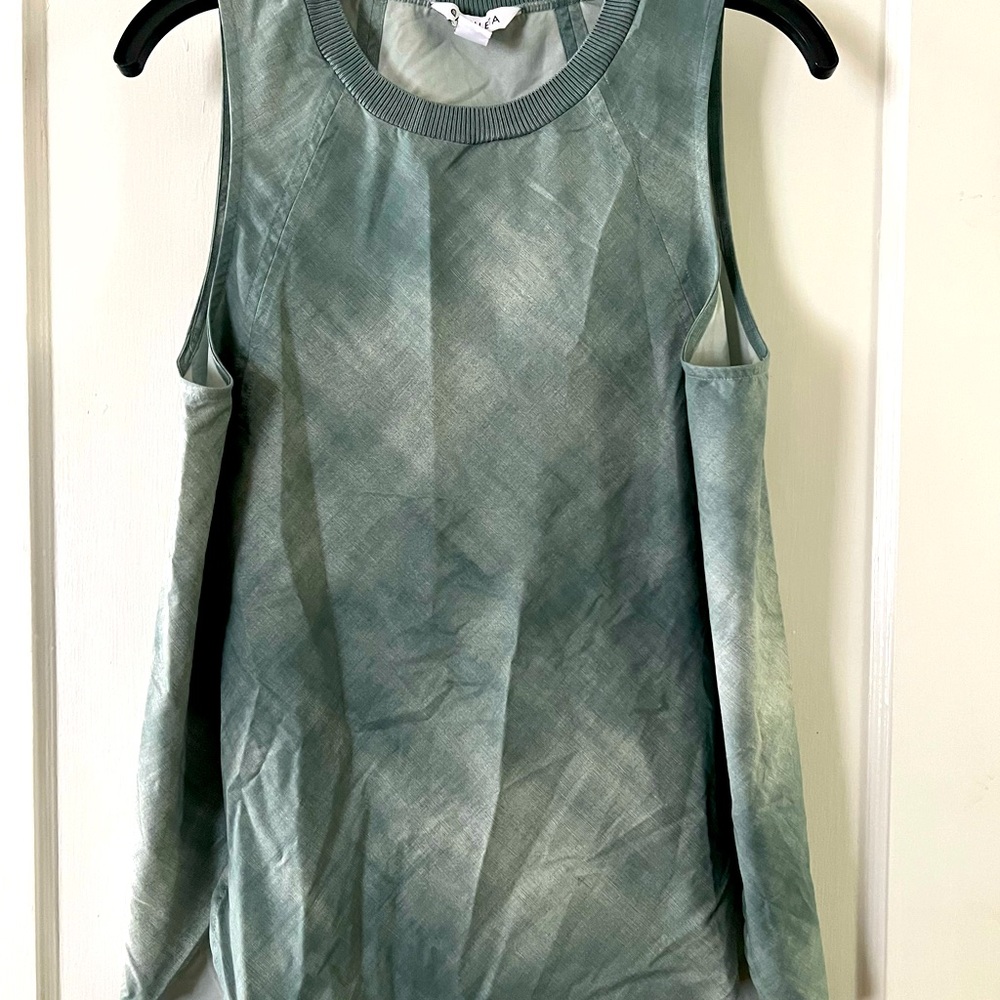 Athleta Breezy Tank